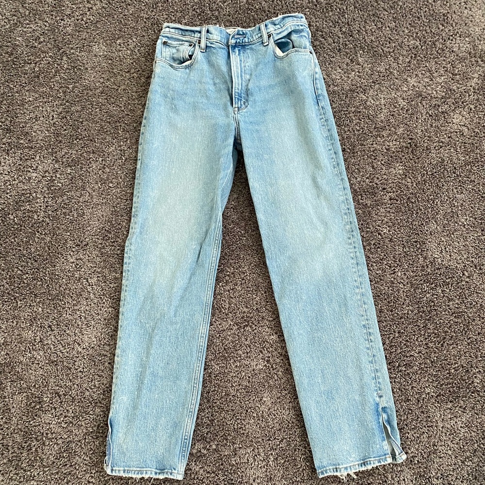 Abercrombie & Fitch The 90’s Straight Ultra High Rise
